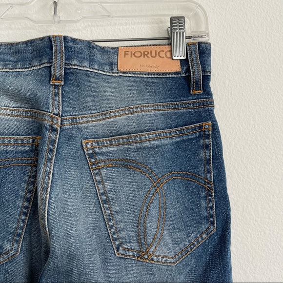 Fiorucci 5 Pocket Capri Cropped Frayed Denim Jeans - Picture 3 of 6
